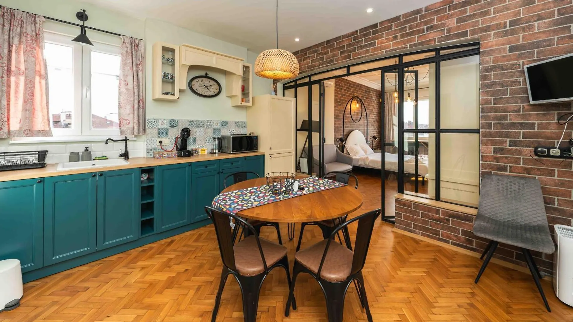 Heart Of The Center, 2Bedroom View Lux Apartment ソフィア