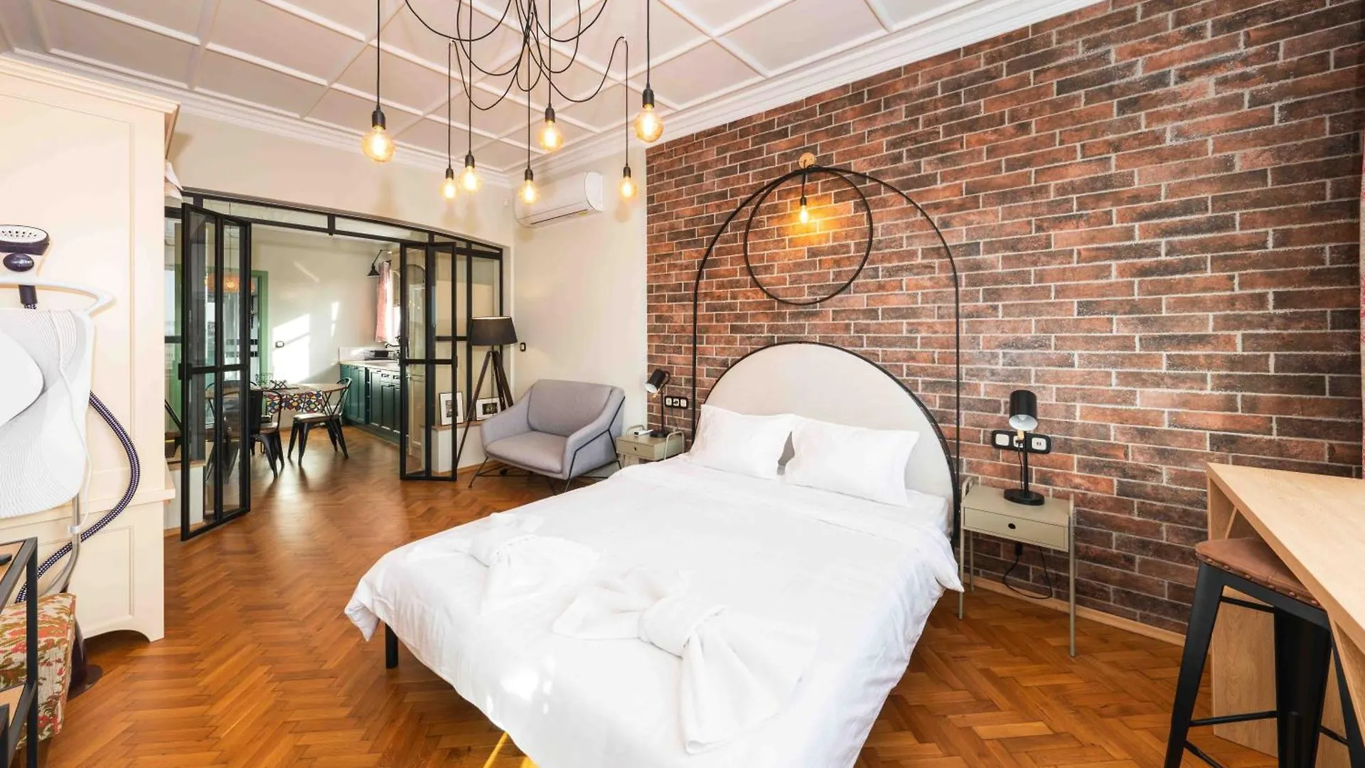 Heart Of The Center, 2Bedroom View Lux Apartment ソフィア